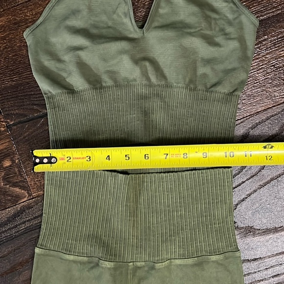 2pc FP Movement Good Karma Legging & Crop Tank Set - Secret Moss - Picture 5 of 10